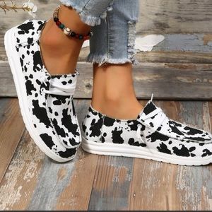 Cow print casual shoes